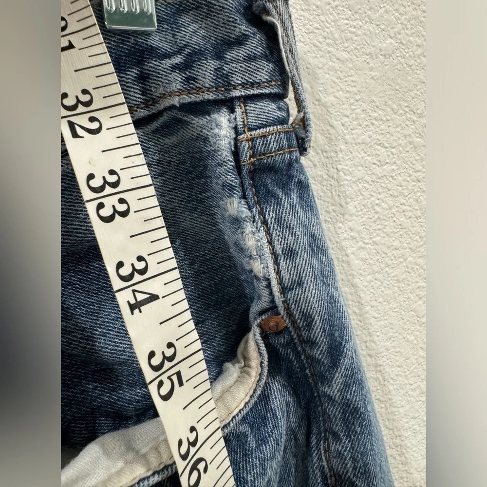 Levi’s 501 Straight Original Men’s Button Fly Heavily Distressed Blue Jeans 38